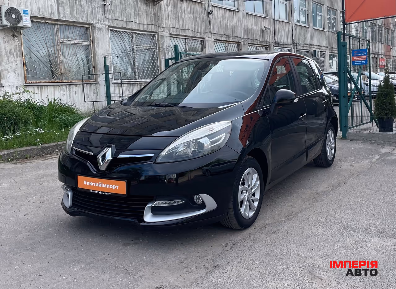 Renault Scenic - фото 11