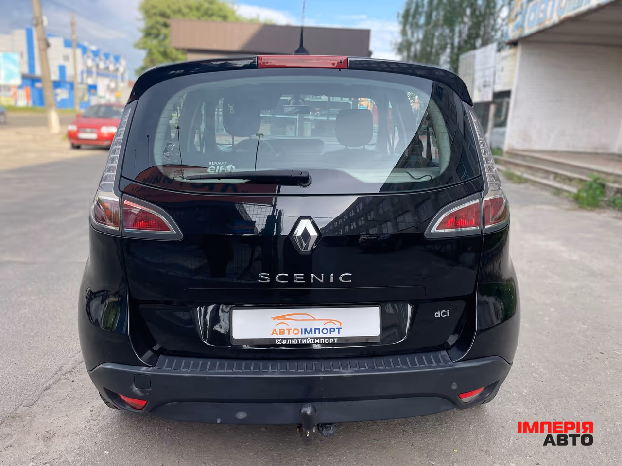 Renault Scenic - фото 8