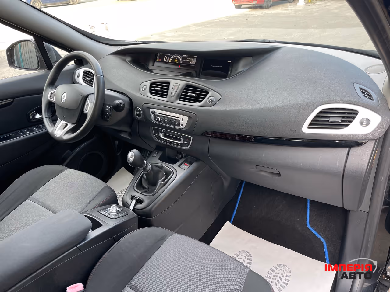 Renault Scenic - фото 44