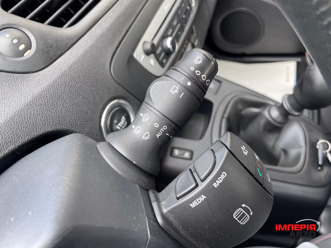 Renault Scenic - фото 21
