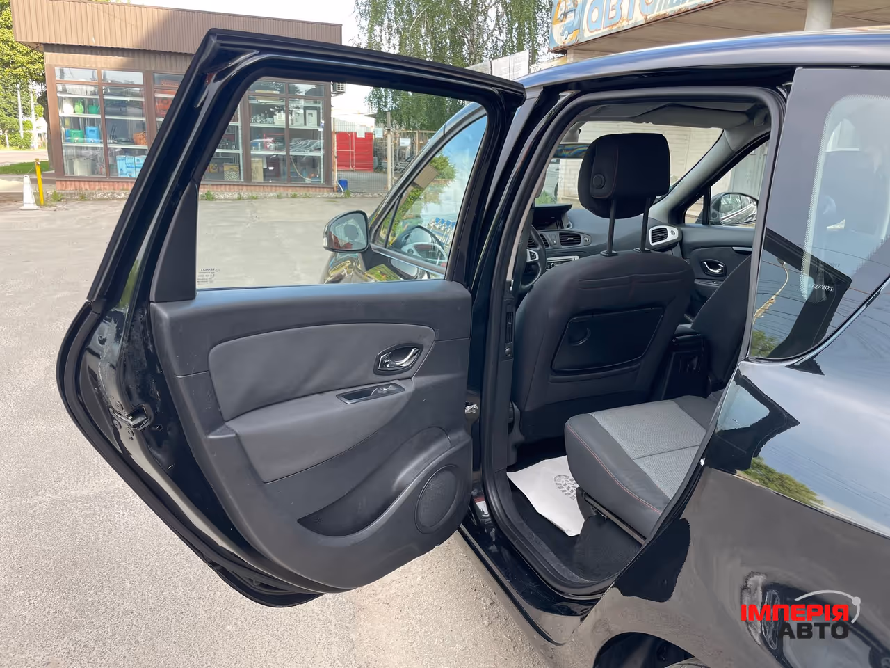 Renault Scenic - фото 28