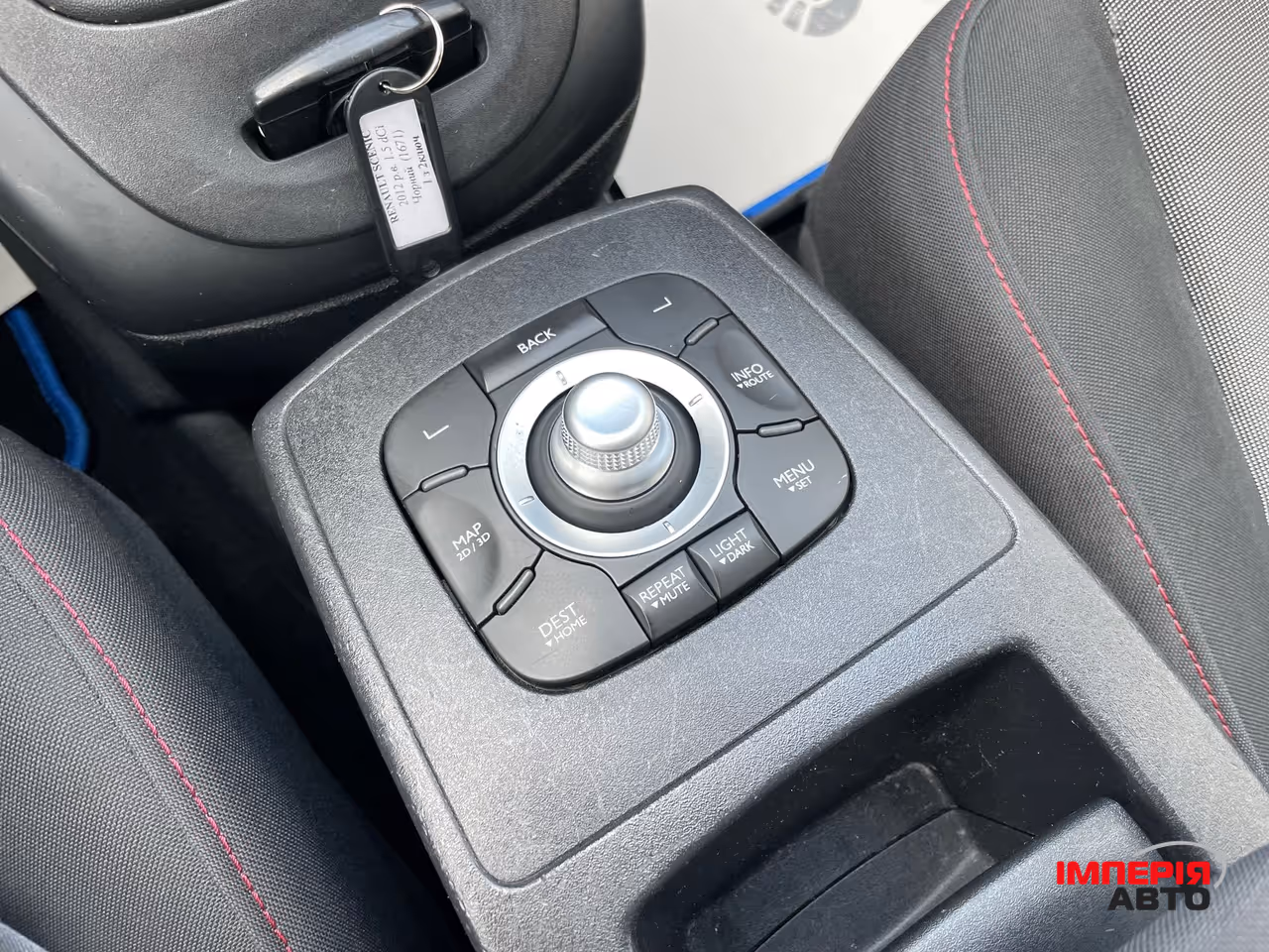 Renault Scenic - фото 24