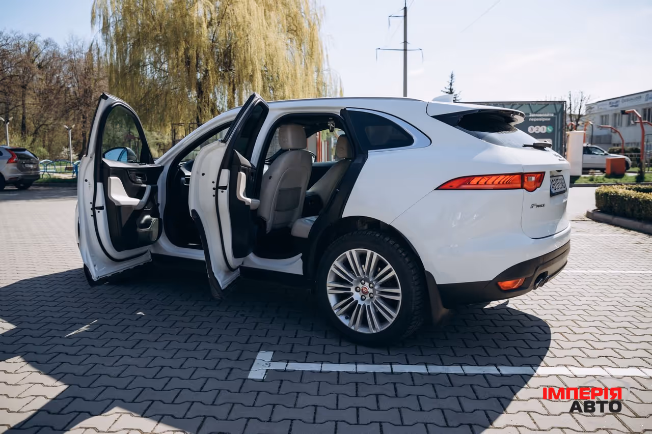 Jaguar F-Pace - фото 5