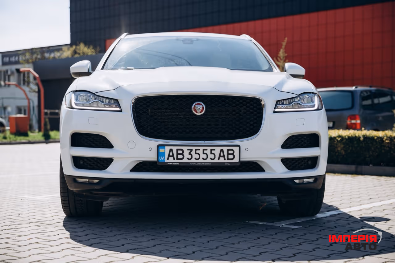 Jaguar F-Pace - фото 4