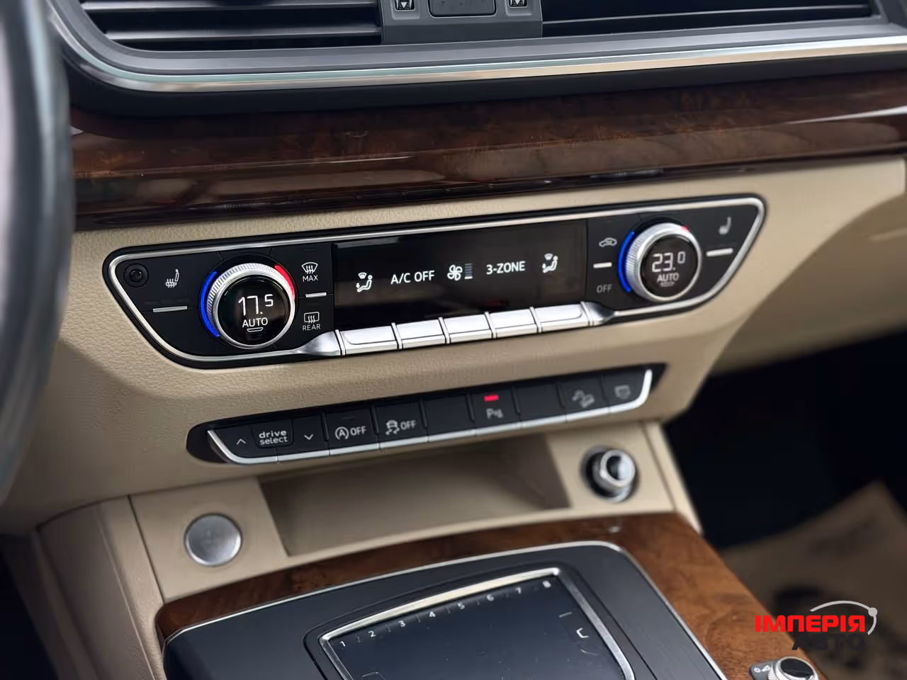 Audi Q5 - фото 20