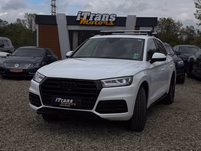 Audi Q5 - фото 1