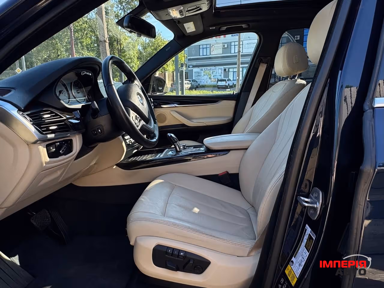 BMW X5 - фото 6