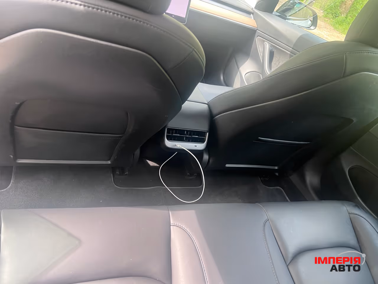 Tesla Model 3 - фото 5