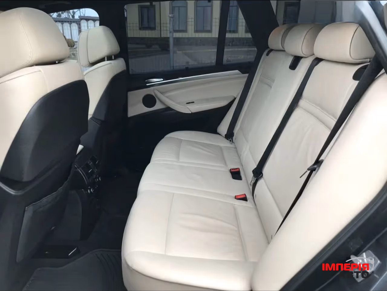 BMW X5 - фото 8