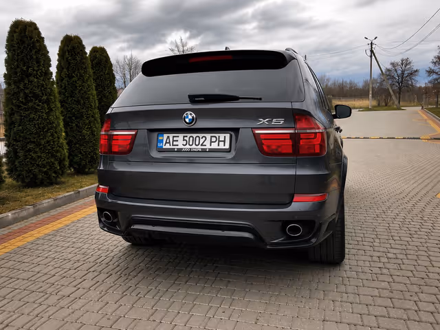 BMW X5 - фото 3