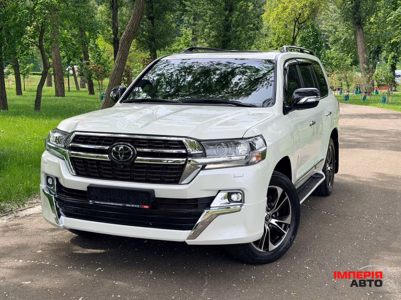 Toyota Land Cruiser - фото 3
