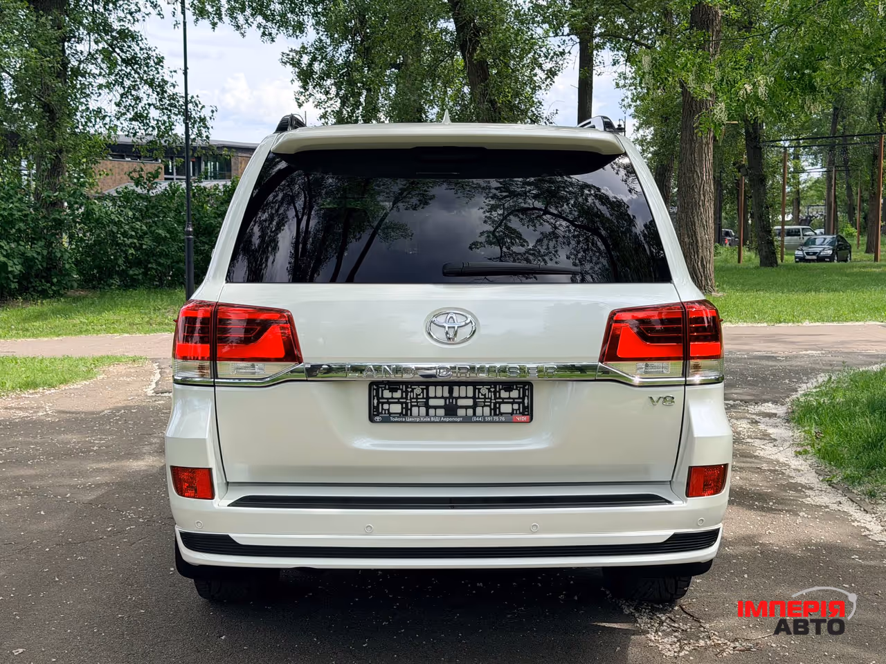 Toyota Land Cruiser - фото 5