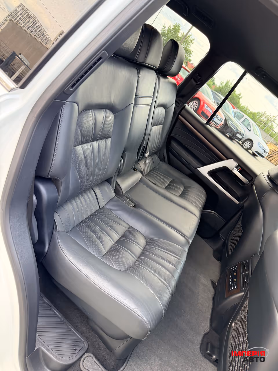 Toyota Land Cruiser - фото 16