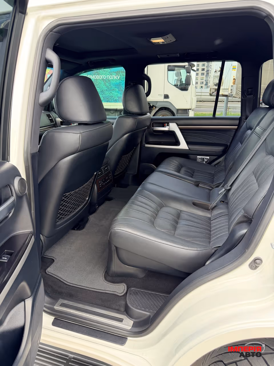 Toyota Land Cruiser - фото 13