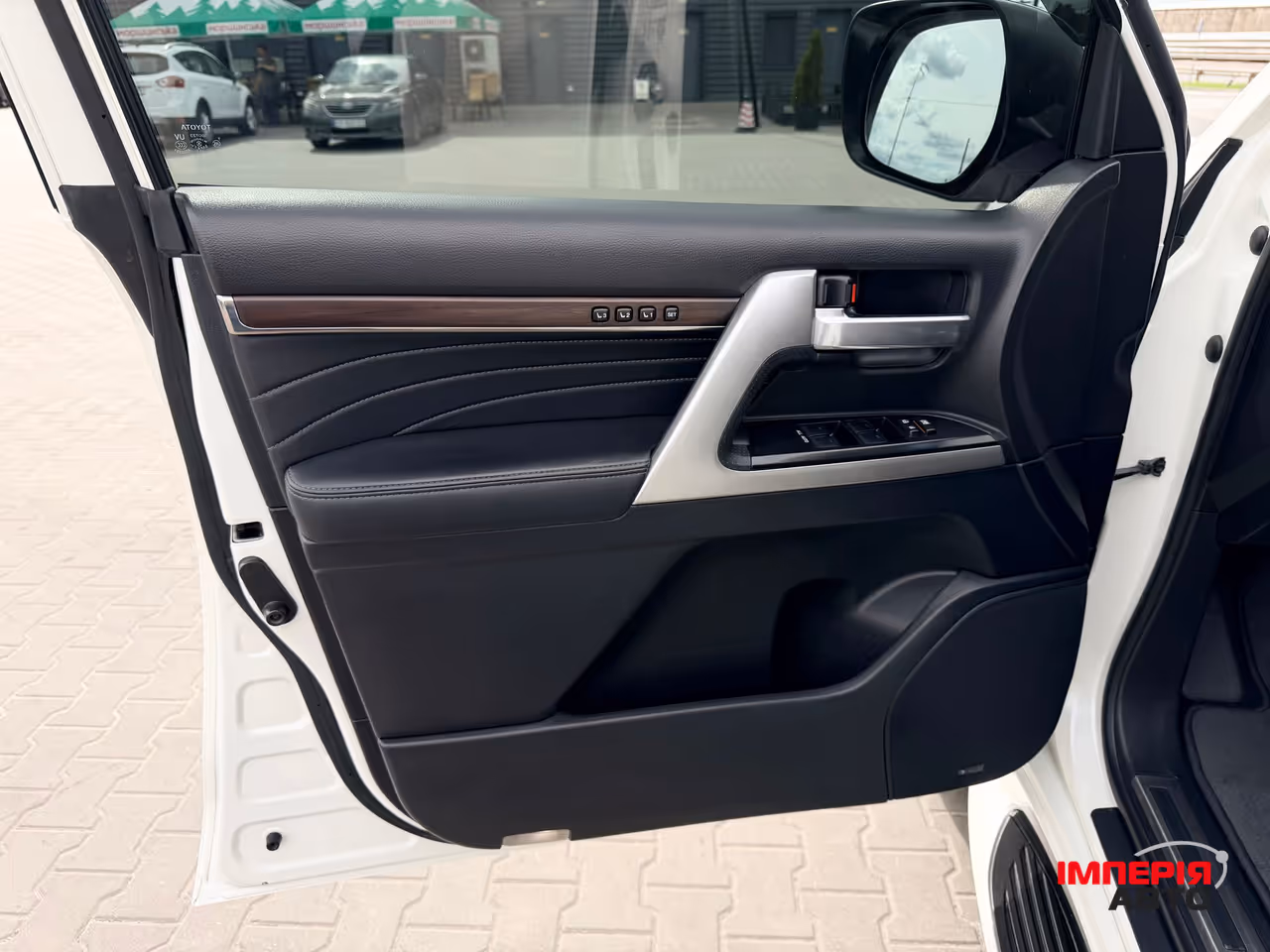 Toyota Land Cruiser - фото 7