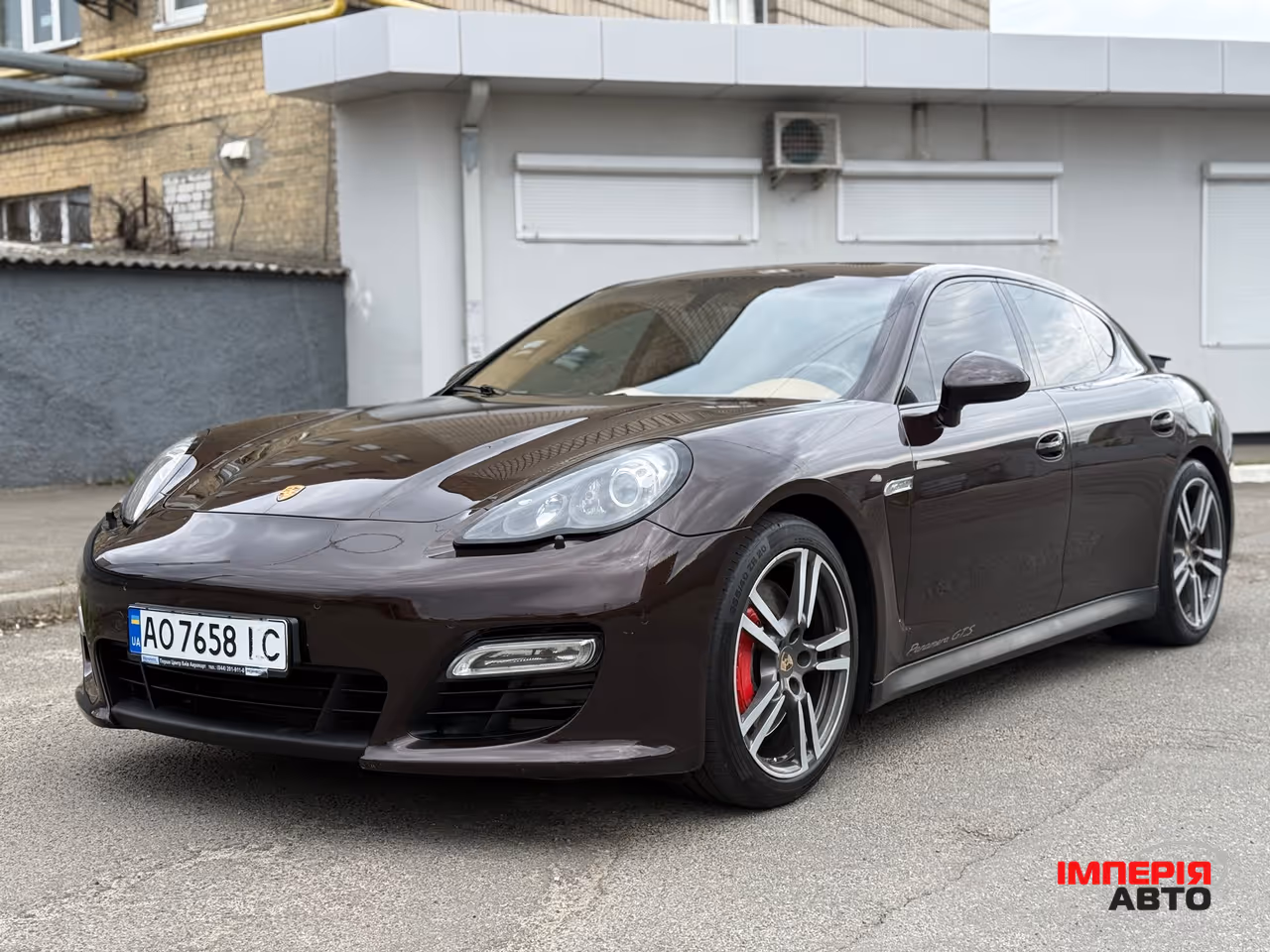 Porsche Panamera - фото 1