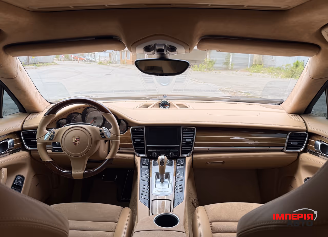 Porsche Panamera - фото 12