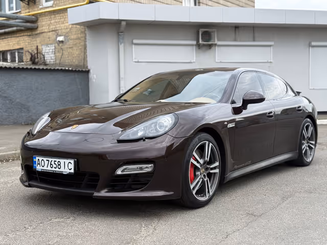 Porsche Panamera - фото 1