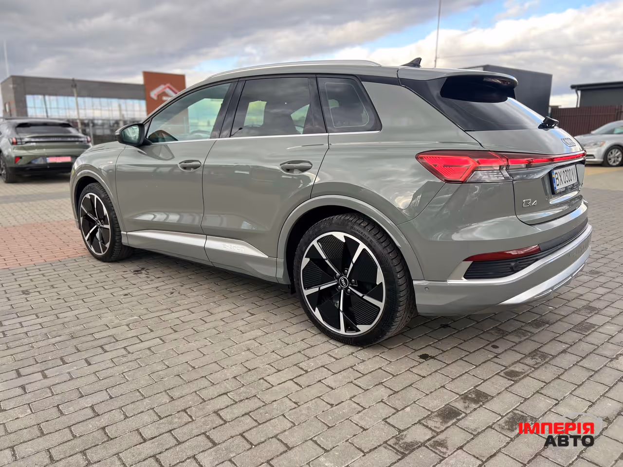 Audi Q4 e-tron - фото 5