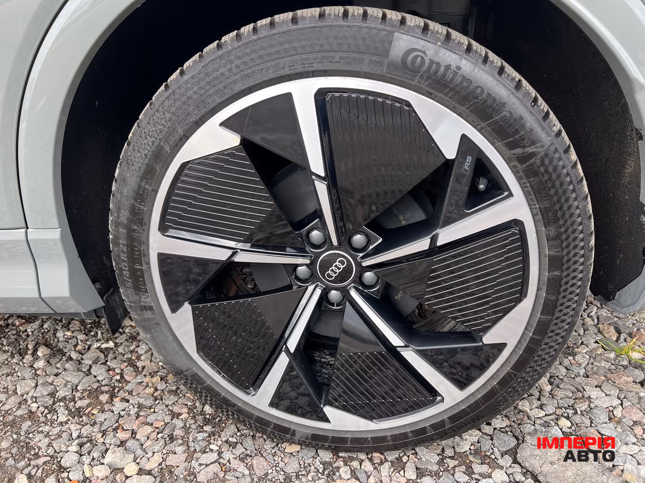 Audi Q4 e-tron - фото 13