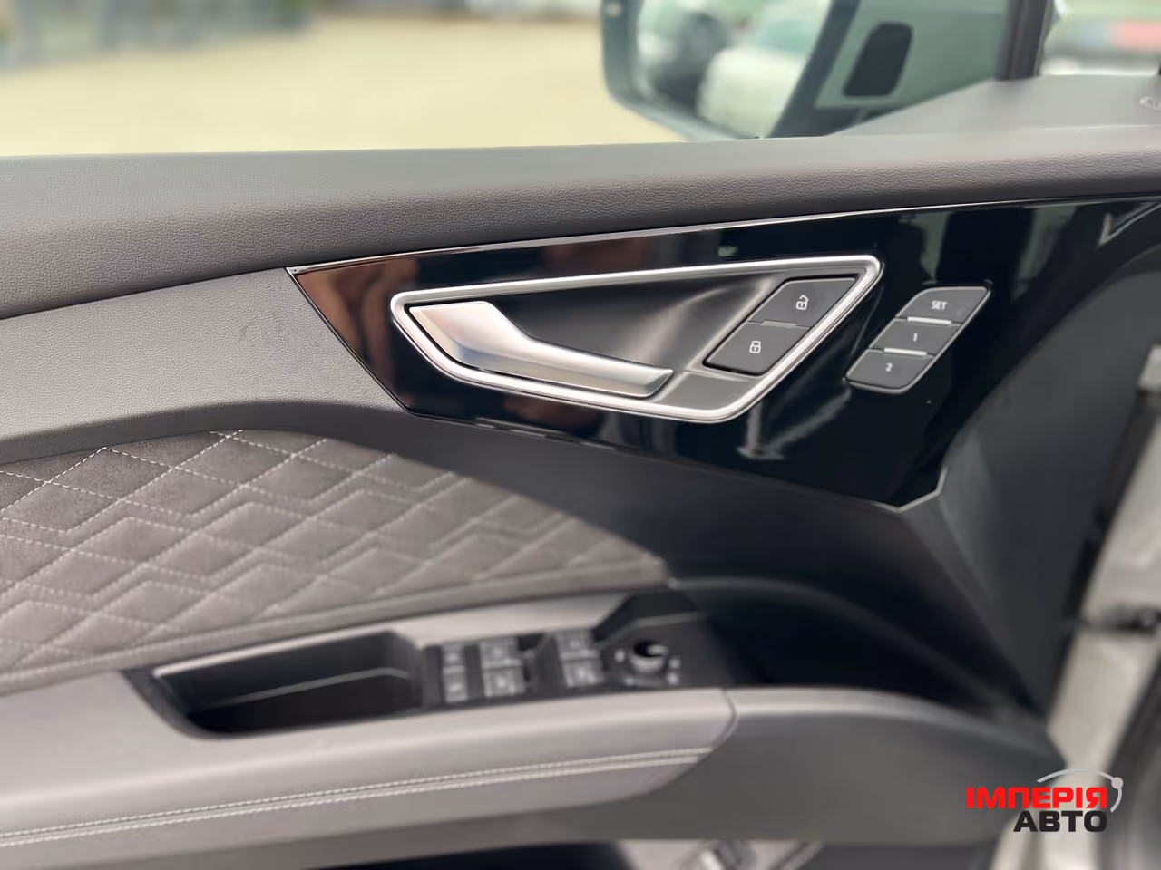 Audi Q4 e-tron - фото 12