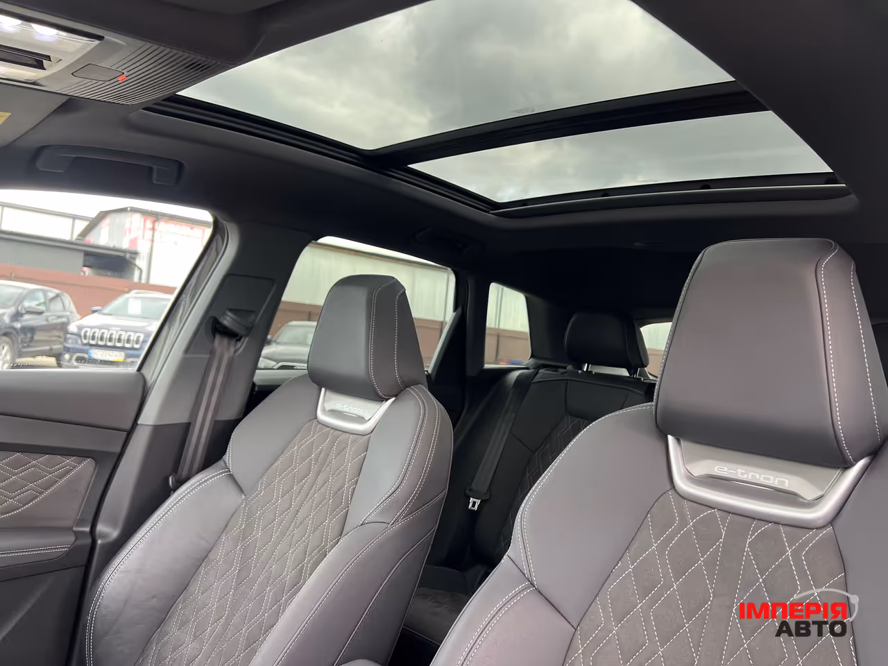 Audi Q4 e-tron - фото 9
