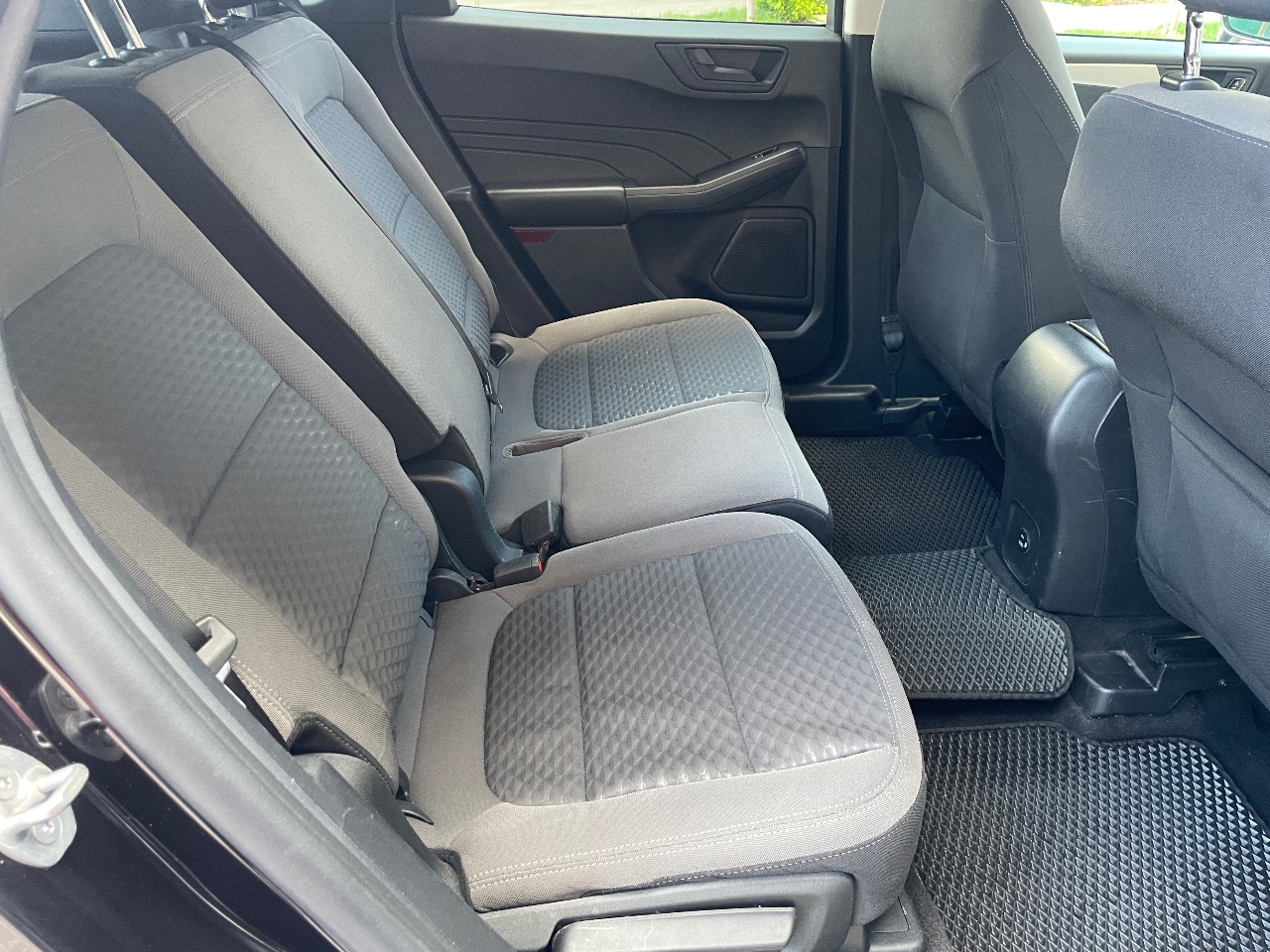 Ford Escape - фото 17