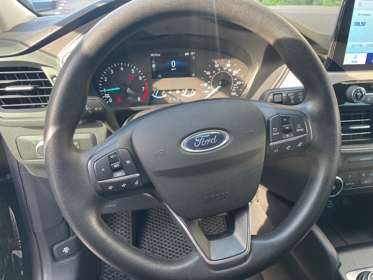 Ford Escape - фото 10