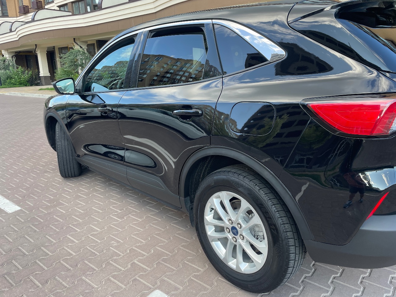 Ford Escape - фото 6