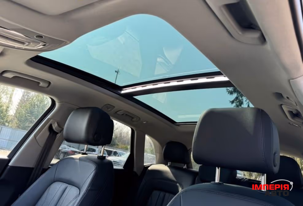 Audi Q5 - фото 12