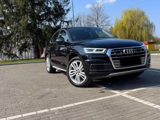 Audi Q5 - фото 1