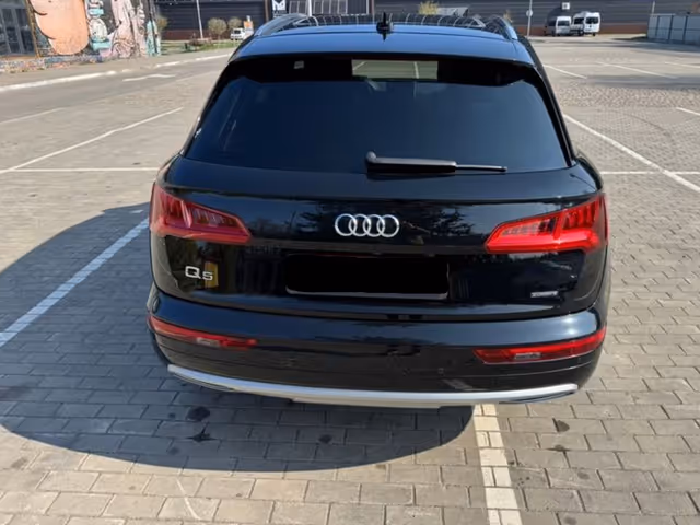 Audi Q5 - фото 4