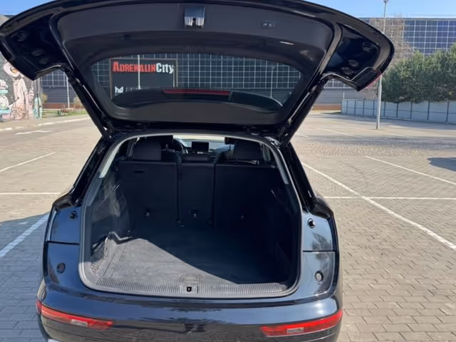Audi Q5 - фото 5