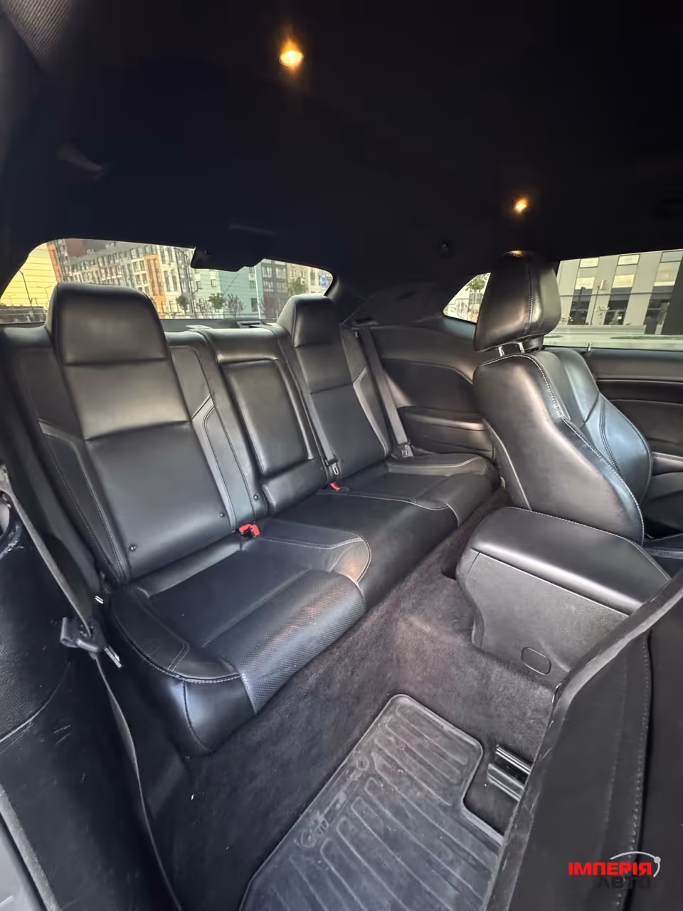 Dodge Challenger - фото 11