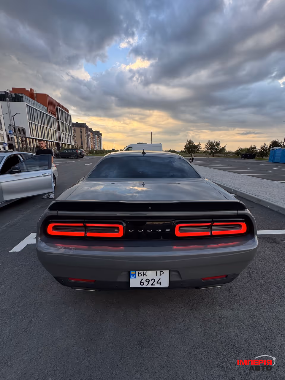 Dodge Challenger - фото 3
