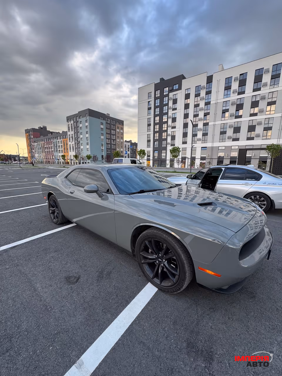 Dodge Challenger - фото 1
