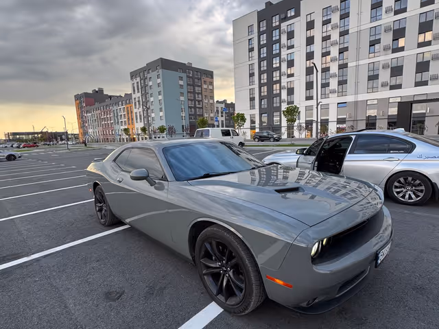 Dodge Challenger - фото 5