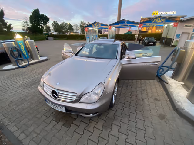 Mercedes-Benz CLS - фото 3
