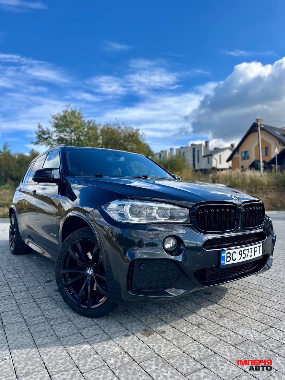 BMW X5 - фото 1