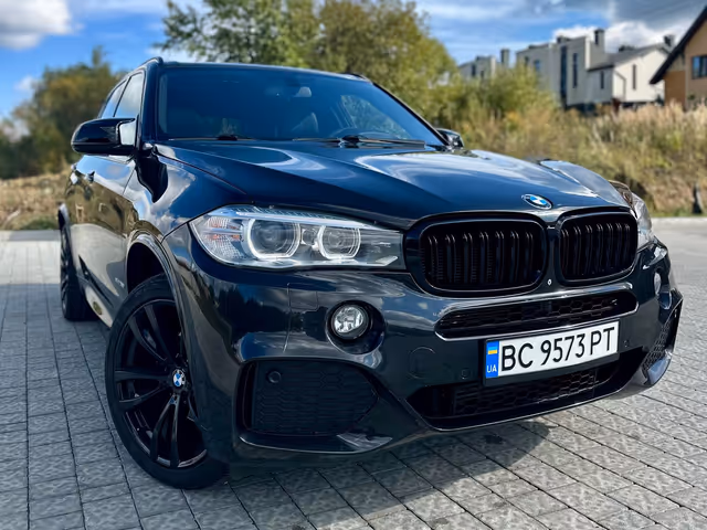 BMW X5 - фото 2