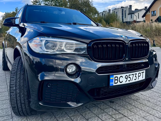 BMW X5 - фото 5
