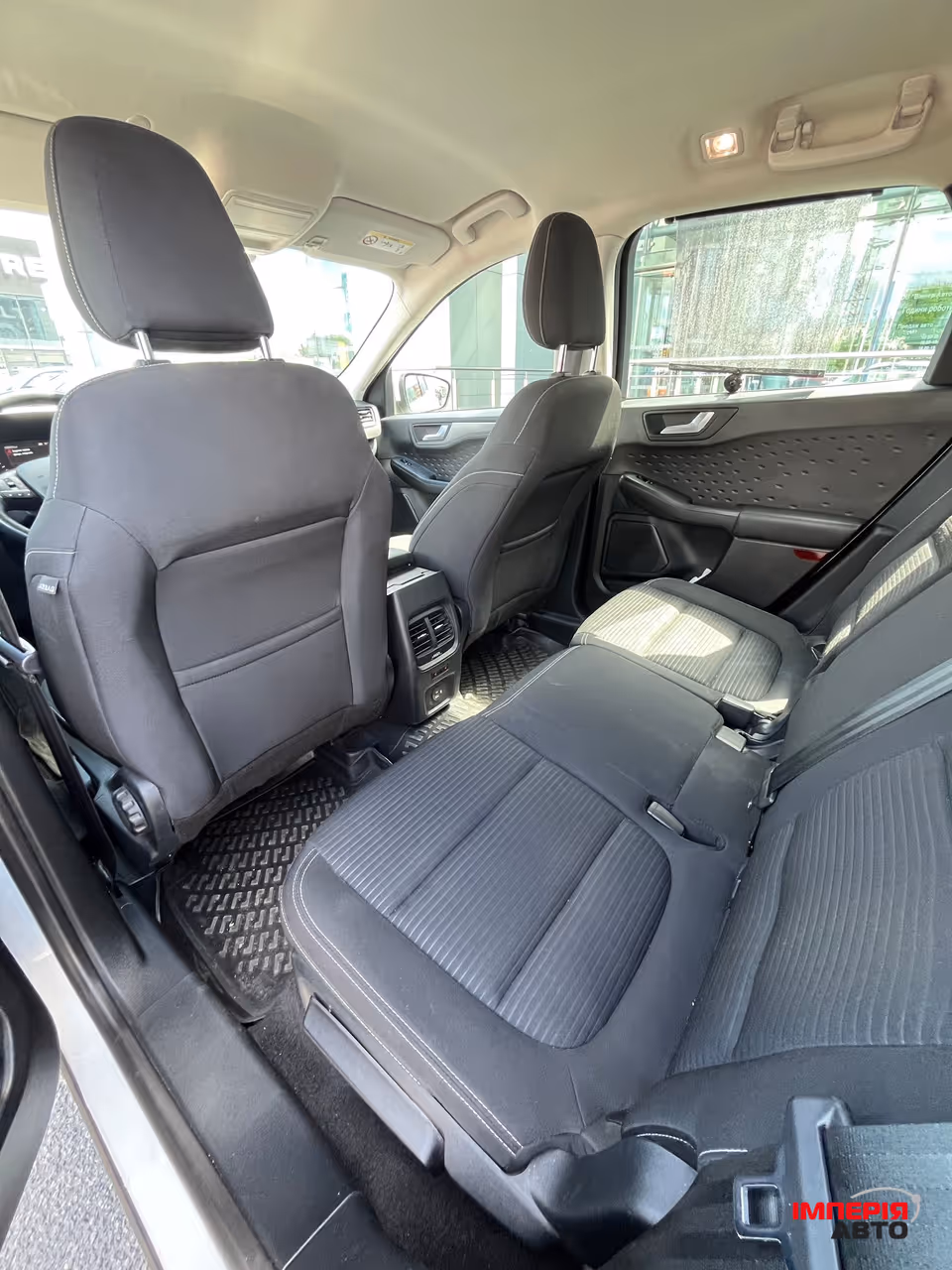 Ford Kuga - фото 12