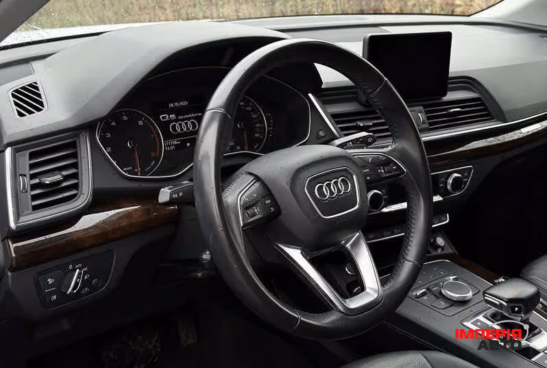 Audi Q5 - фото 10