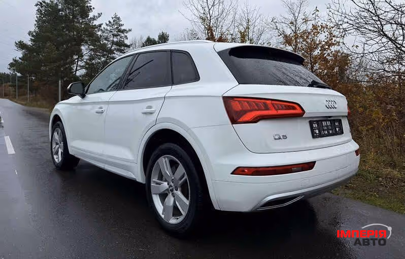 Audi Q5 - фото 8