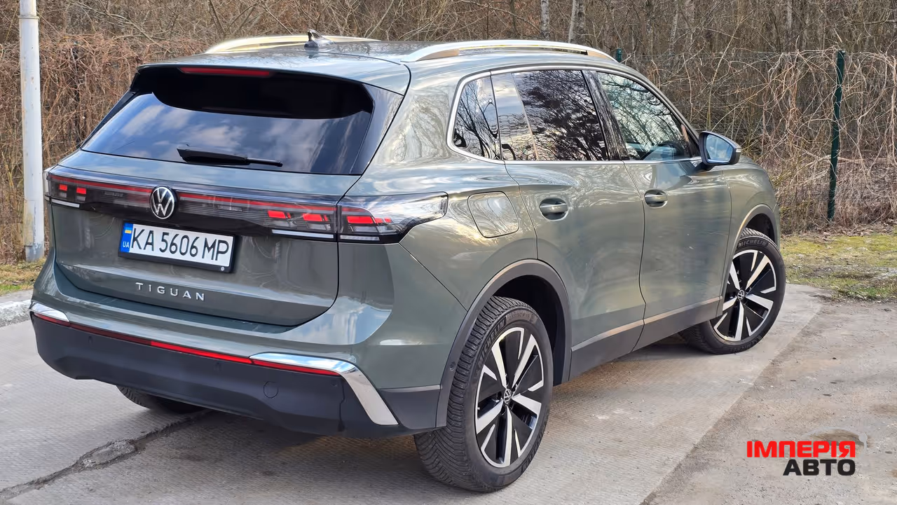 Volkswagen Tiguan - фото 4