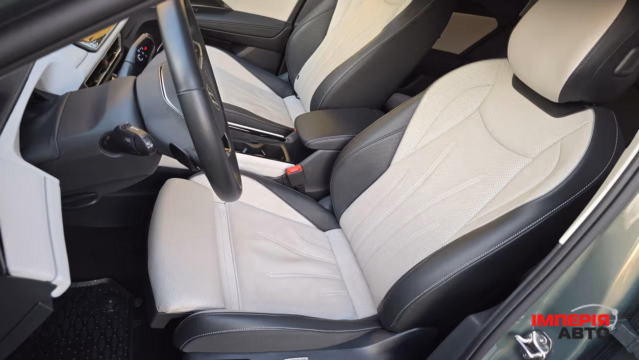 Volkswagen Tiguan - фото 11