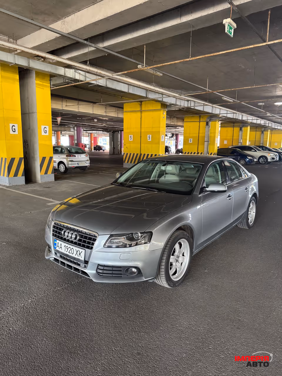 Audi A4 - фото 2