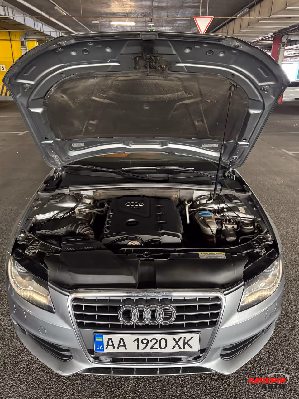 Audi A4 - фото 12