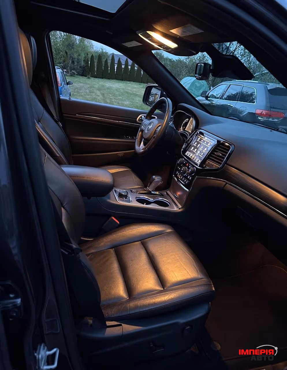 Jeep Grand Cherokee - фото 8