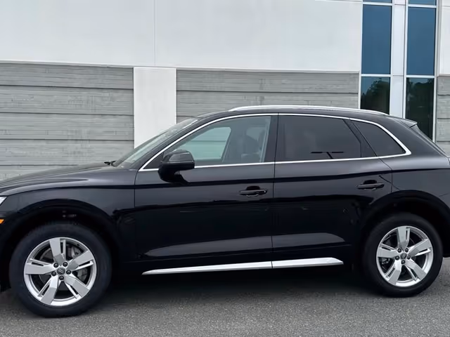 Audi Q5 - фото 2